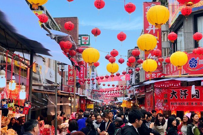 2-Hour Private Dadaocheng Walking Tour - Taipei Xia Hai City God Temple: religion, wishes, and local rhythm