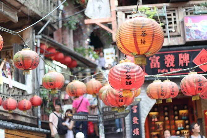 6 Hours Private Charter from Taipei in Shifen and Jiufen - Private Charter Value: What $210 Really Covers