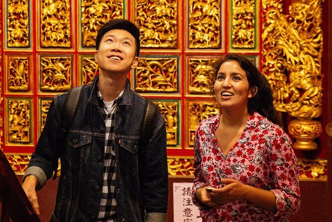 A Magical Evening in Taipei: Private City Tour - Raohe Street Night Market: eat with confidence, not guesswork