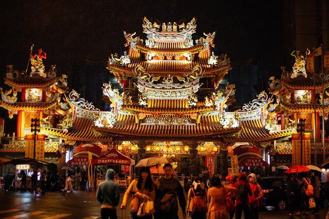 A Magical Evening in Taipei: Private City Tour - Guide quality: the difference between a tour and a good night