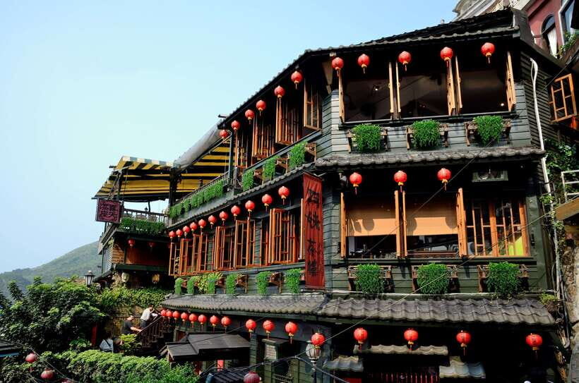 From Taipei: Full-Day Trip to Jiufen, Yehliu, Shifen & More - Jinguashi and the gold-rush geology behind Taiwan’s boom