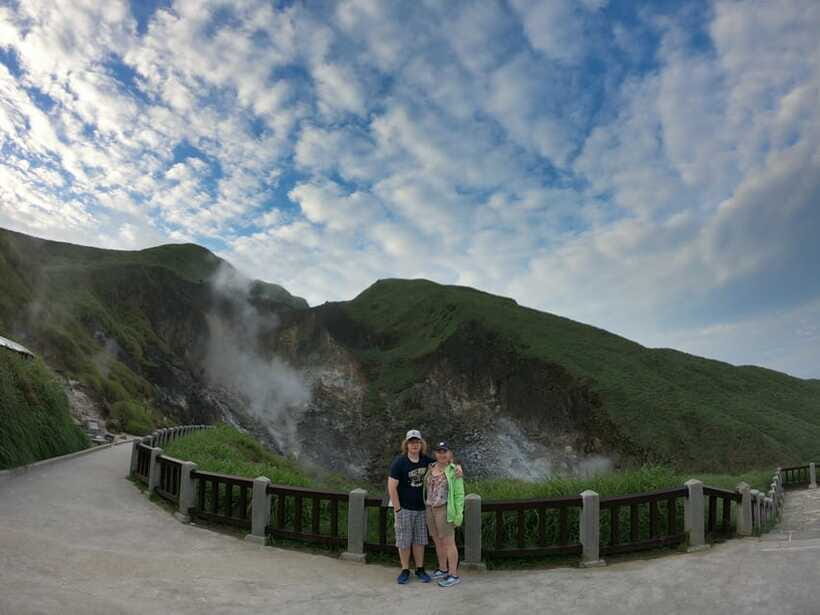 From Taipei: Private Yangmingshan Volcano and Nature Tour - What to bring and how to handle the walking (without overpacking)