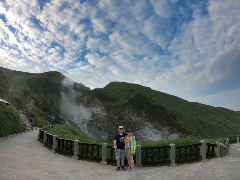 From Taipei: Private Yangmingshan Volcano and Nature Tour - Xiaoyoukeng fumaroles: the sulfur-steam moment you came for