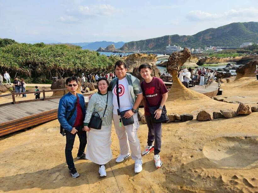 From Taipei: Shifen, Jiufen, and Yehliu Geopark Day Tour - Should you book this day trip?