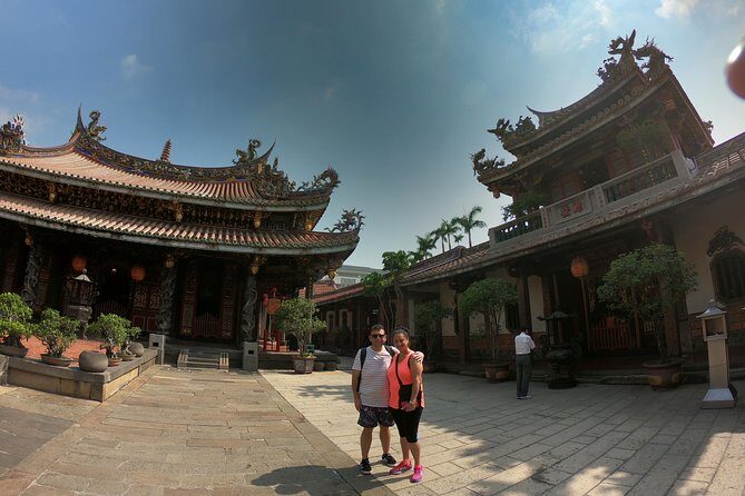 Full-Day Private Custom Keelung Shore Excursions - Longshan Temple: A Calm Cultural Reset in the Middle of the Day