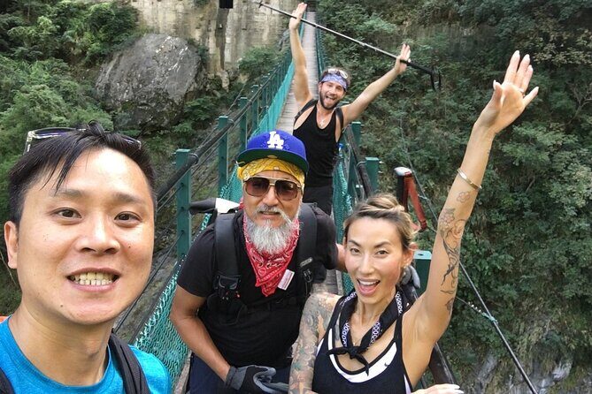 Full-Day Private Taroko National Park Tour from Hualien City - Chishingtan Pebble Beach: the color-and-pattern warm-up