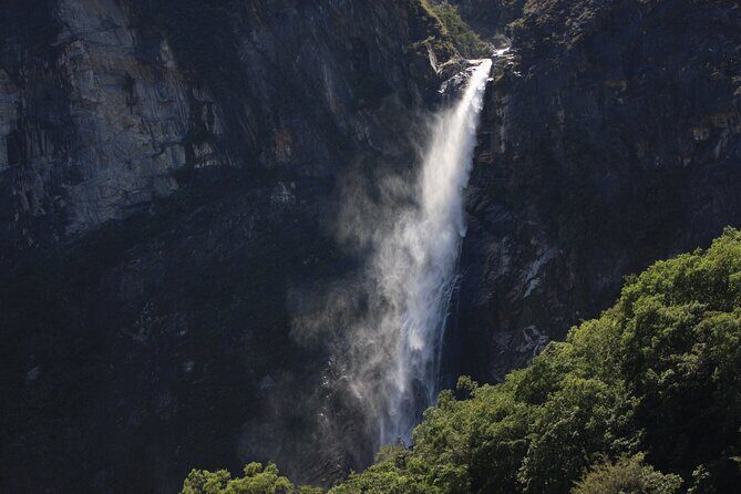 Full-Day Private Taroko National Park Tour from Hualien City - Swallow’s Grotto and the sea-meets-rock feel