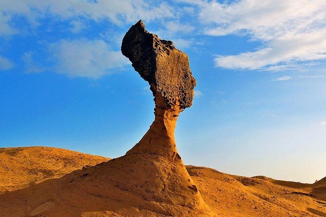 Half Day Private Tour to Yangmingshan National Park and Yehliu Geopark - Xiaoyoukeng’s Volcanic Steam Vents: Where the Ground Still Talks