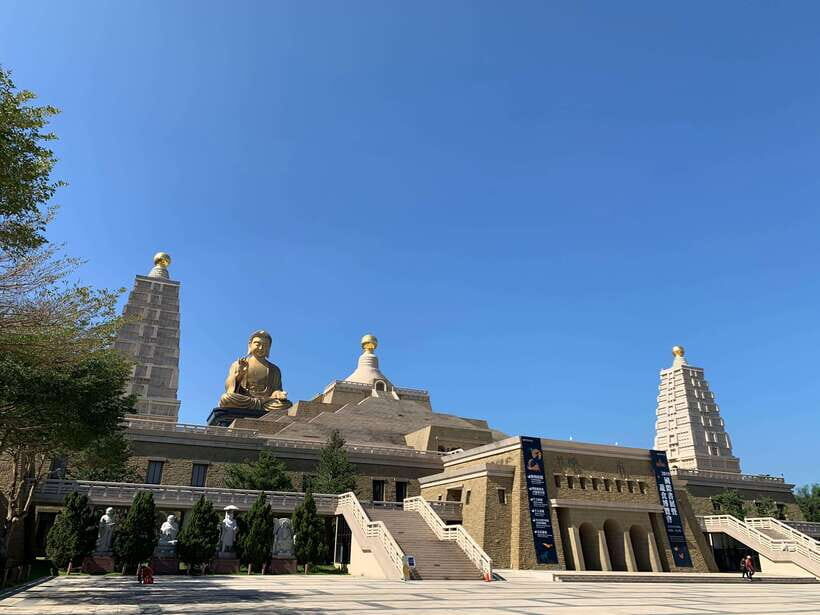 Kaohsiung: Private City Tour with Fo Guang Shan Museum - Hidden Timing Notes: How the Day Stays Comfortable