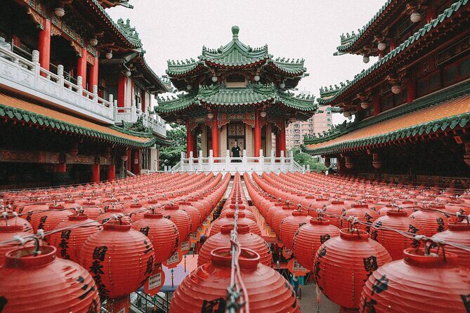 Kaohsiung: Private Walking Tour with a Local - How the 2–6 hour format fits real sightseeing