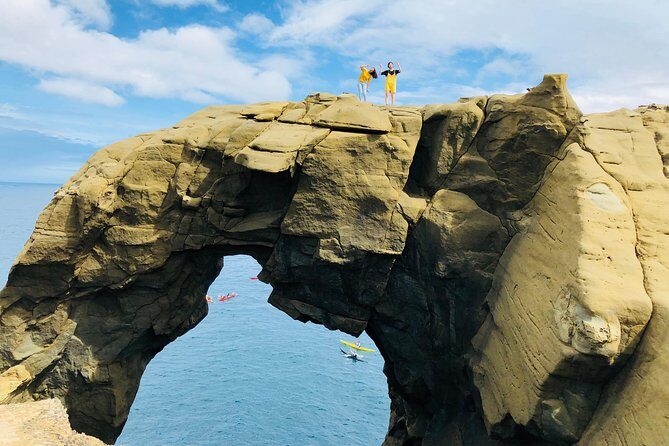 One-day private chartered car tour in Taipei: Yehliu, Jiufen, Pingxi, North Coast popular attractions with chartered car, professional Chinese/English driver - Why this private car day beats DIY to Taipei’s North Coast