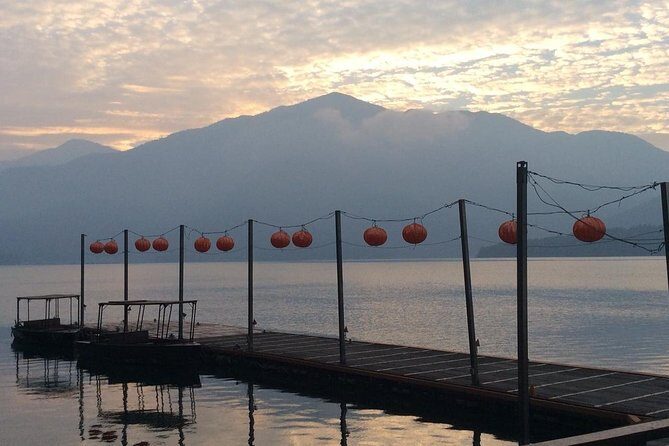 Private 4-Day Central & Southern Taiwan Tour (Sun Moon Lake, Kaohsiung, Kenting) - Day 1: Sun Moon Lake’s pagodas and the Wenwu Temple climb