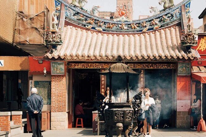 Private Cruise Tour from Keelung: Trip to Taipei - Meeting Point in Keelung: Start at Maritime Plaza