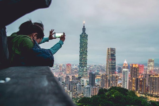 Private Custom Taipei Airport Layover Tour - Taipei layover tour meets flight anxiety head-on