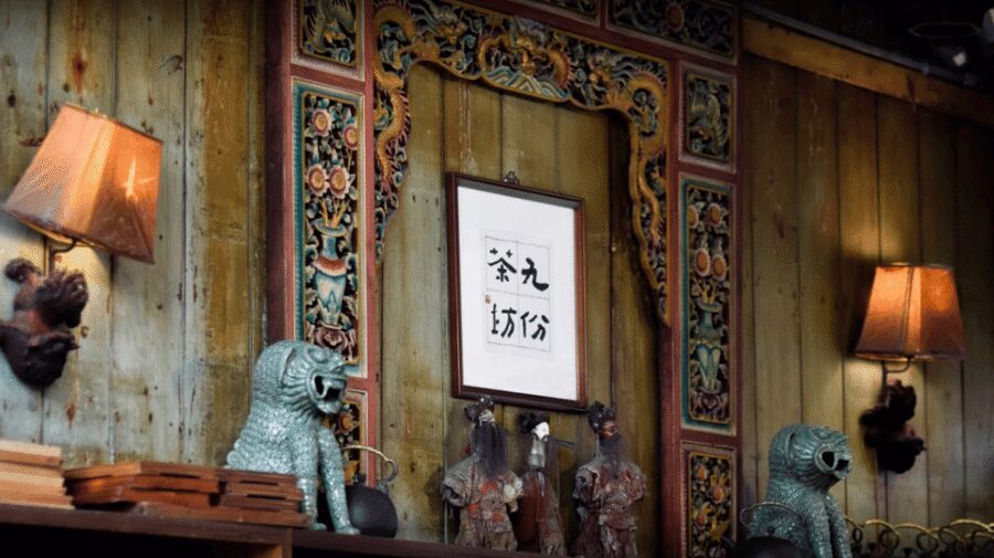 Private Full-Day Northern Taiwan Tour by Car from Taipei - What the driver-guide actually does for you (beyond driving)