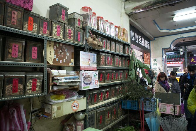 Private Keelung Cultural Walk: Markets, Streets & Local Life - MiaoKou Night Market: Temples, Folk Beliefs, and Keelung Atmosphere