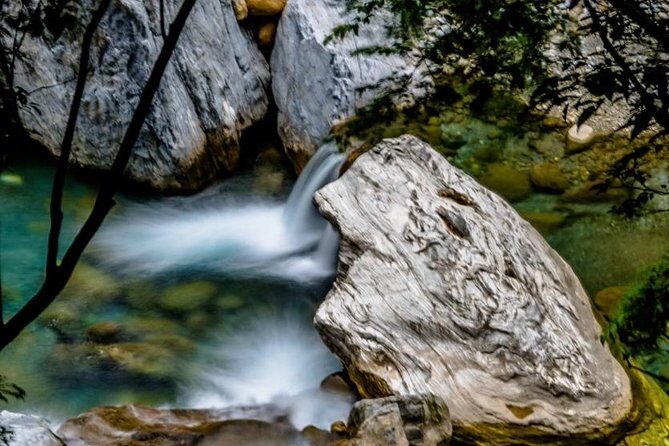 Private Taroko Gorge Day Tour from Hualien with Local Expert - Getting Picked Up in Hualien: More Time for You, Less Time in Transit