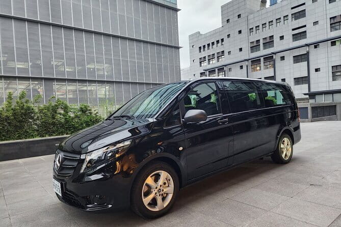 Private Transfer from TPE-Taoyuan int. Airport to Taipei City - Communication that reduces stress: driver contacts and translation messaging