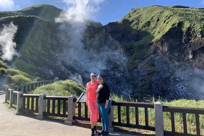 Private Yangmingshan Volcano Tour - Why Yangmingshan Feels Different with a Private Guide