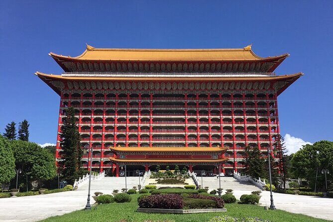 Small-Group: Classic Taipei Landmarks Day Tour - A 9-hour “hits the main spots” route that actually makes sense