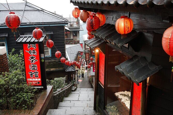 Small-Group: Yehliu, Jiufen & Pingxi Day Tour from Taipei - Pingxi and Shifen Sky Lanterns: the included moment you’ll remember