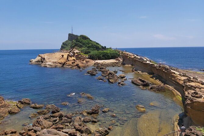 Small-Group: Yehliu, Jiufen & Pingxi Day Tour from Taipei - Who this tour suits best (and who should skip it)