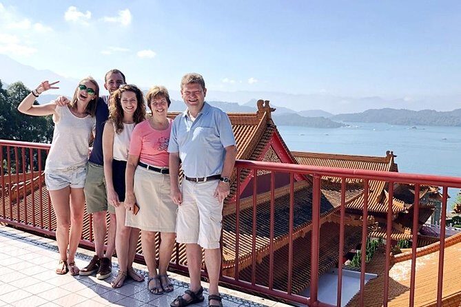 Sun Moon Lake 1-Day Leisure Tour from Taipei - Group size and guide quality: why small matters on a long day