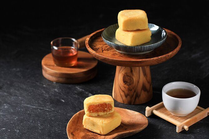 Sweets to Streets: 6Hr Taipei Adventure with Pineapple Cake DIY - A 6-Hour Taipei Mix: Pineapple Cake DIY Meets Market Nights