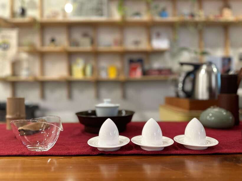 Tainan Culture Trip: Chinese Tea Ceremony_Oolong Tea - Oolong tea, explained through taste: how you compare without overthinking