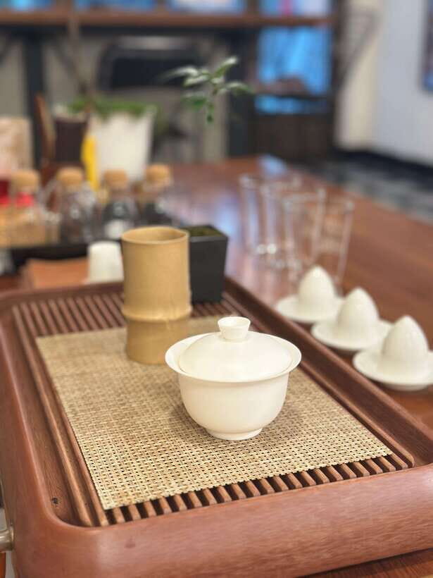 Tainan Culture Trip: Chinese Tea Ceremony_Oolong Tea - Price and value: $50 for up to 2, with equipment and multiple oolongs