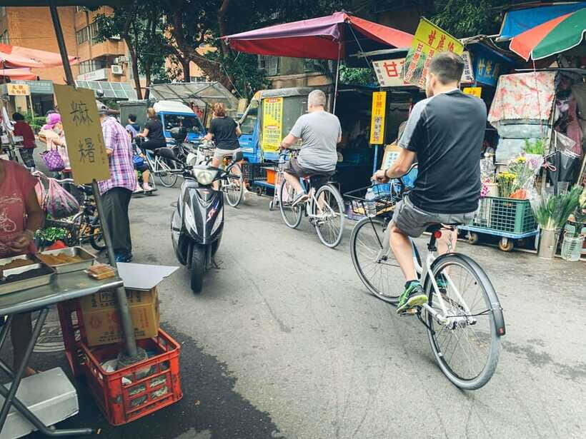 Taipei: 4-Hour Morning City Cycling Tour with Breakfast - Tamsui Riverside Bikeway: the ride where Taipei opens up
