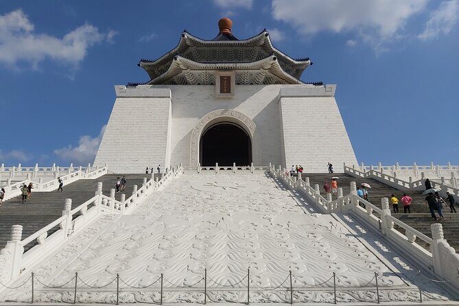 Taipei City Morning Tour with National Palace Museum entry - National Palace Museum first: you get the ticket and the orientation