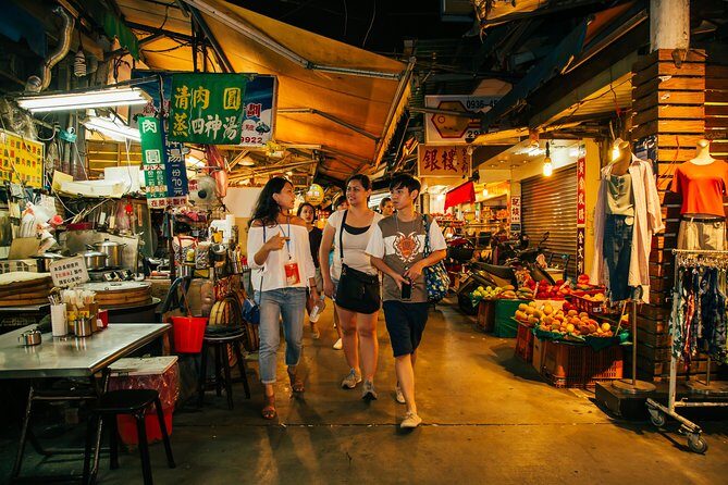 Taipei Food Tour: Night Market & Convenience Store(Food Included) - Stop 2: Huaxi Street Night Market in Wanhua