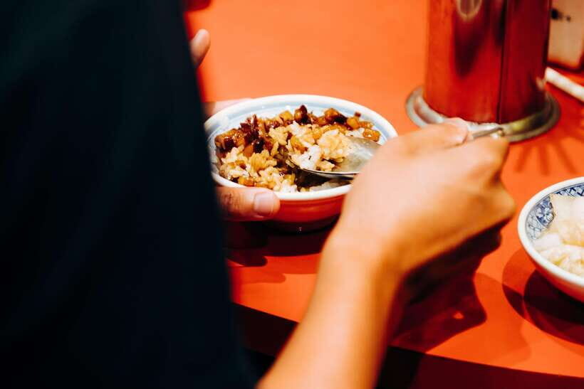 Taipei: Food Tours w/ Top 10 Taiwan Food (Breakfast/Dinner) - Who should book this Taipei food tour
