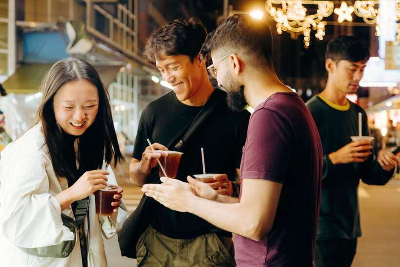 Taipei: Food Tours w/ Top 10 Taiwan Food (Breakfast/Dinner) - Bubble tea, tea, and snack ordering: learning by doing