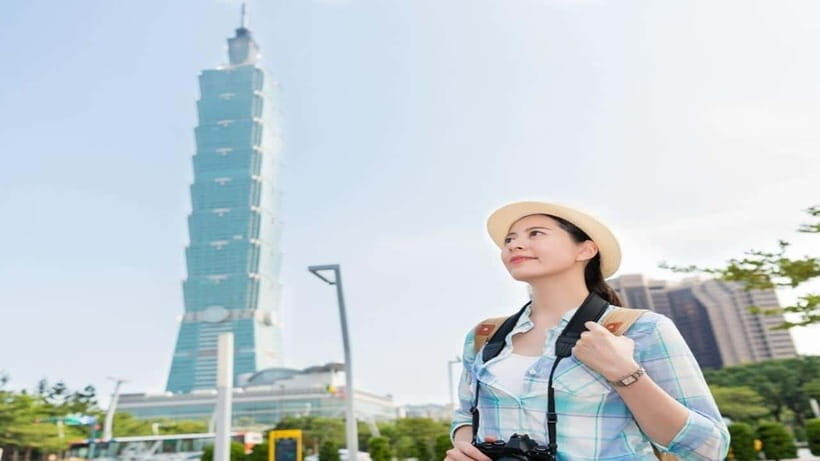 Taipei: Highlight Attractions Walking Tour - Taipei on foot: why this 3-hour route actually helps