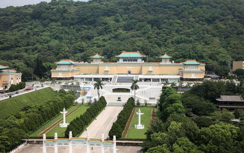 Taipei: National Palace & Shung Ye Aborigines Museums Ticket - National Palace Museum: 5,000 years of Chinese art you can actually manage