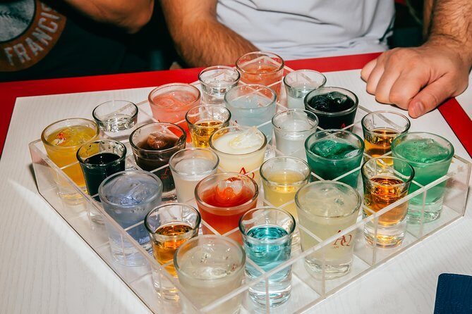 Taipei Nightlife: Taipei Pub Crawls (2 Different Routes) - The social side: meeting people without forcing it