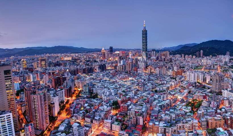 Taipei Private Walking Tour with a Local - Key things you’ll notice right away