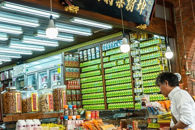 Taipei Street Food & Night Market Tour with a Local: Private & Custom - What’s Included: Up to 8 Tastings Plus Temple Time
