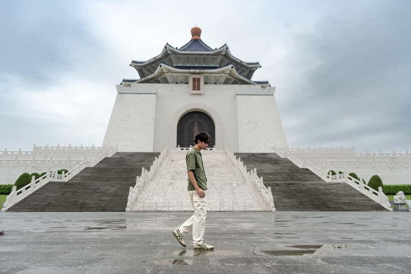 Taiwan Taipei: Quick Photoshoot with Taiwan Photographer - Logistics That Matter: Where You Meet and How Time Feels