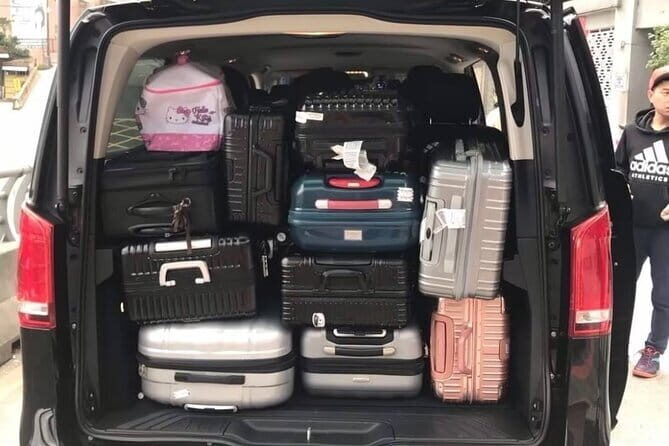 Taiwan TST : Taipei / Taoyuan Airport Pick-up or Drop-off - Meeting at Taoyuan: No Guessing, No Boxing In Your Schedule