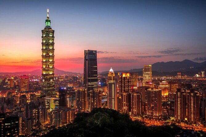 Taoyuan Airport (TPE) Private Transfer to Multiple Destinations - Live flight tracking: why your driver isn’t just guessing