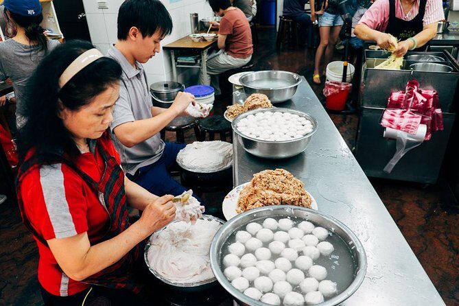 Traditional Old School Taiwanese Food Tour - Practical Tips to Make the Most of Your 3.5 Hours