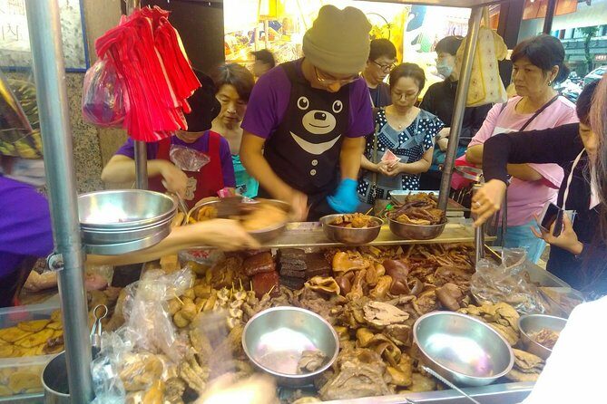 WoknRoll Taipei Walking and Historical Food Tour - How you eat: 10 snack varieties, no guessing required