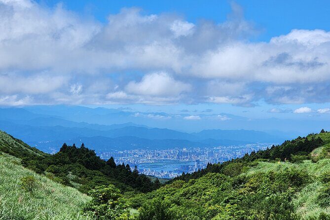 Yamingshan Volcano, Beitou Thermal Valley, Danshui Private Tour - Tamsui Old Street and Sunset: The Payoff in the Last Stretch