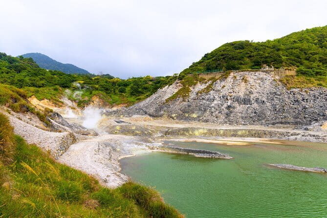 Yangmingshan, Yehliu, Jiufen & Shifen Private Tour From Taipei - Shifen Waterfall: Taiwan’s Little Niagara, with misty viewpoints